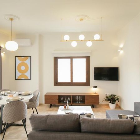 Onos - 2 Bedroom 2 Bathroom Penthouse With Terrace In Old Town 卡拉马塔 外观 照片